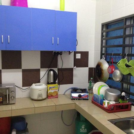 Nuha Homestay Seri Iskandar Luaran gambar